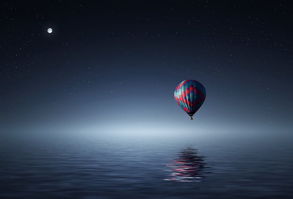The Ritual of Release: How to Use the Full Moon to Let Go of What’s Holding You Back
