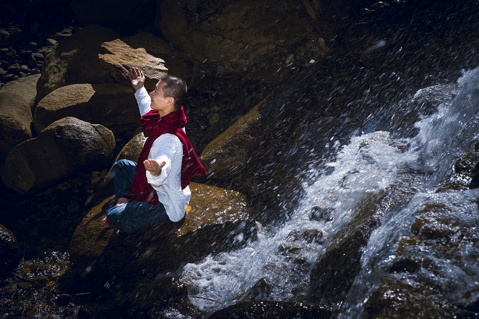 Connect with Nature, Heal Your Body: The Benefits of Outdoor Energy Work