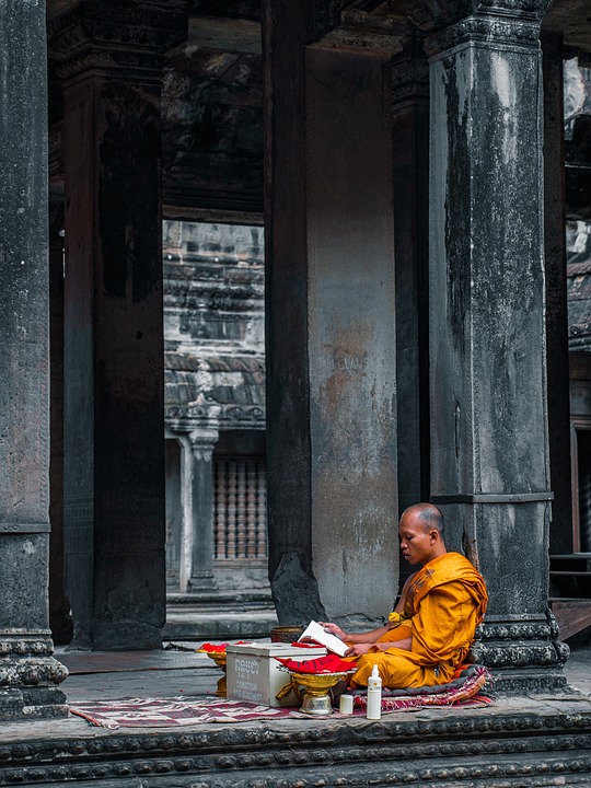From Chaos to Clarity: How Kabbalah Meditation Can Bring Balance to Your Life