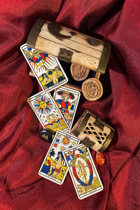 The Daily Tarot Cycle: How the Cards Can Help You Navigate Life’s Cycles and Rhythms