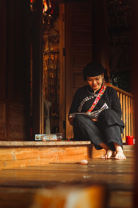 Get Ready for a Spiritual Awakening: The Rise of Virtual Tarot Readings