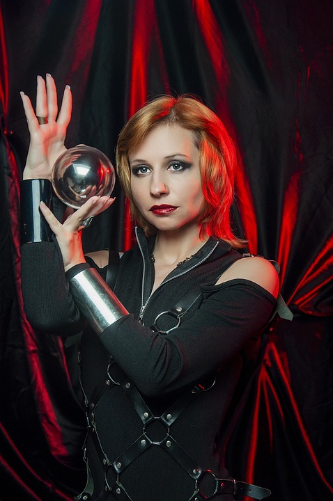 The Sixth Sense: How Psychic Readings Can Change Your Life