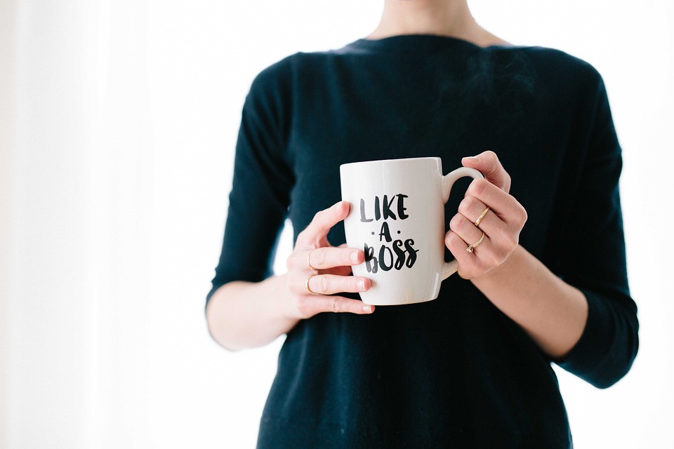 Decluttering Your Life, Not Just Your Space: The Deeper Benefits of Minimalism