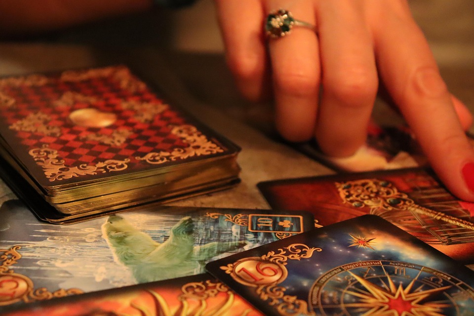 Tarot Harmony: Understanding How Card Combinations Can Bring Balance to Your Life
