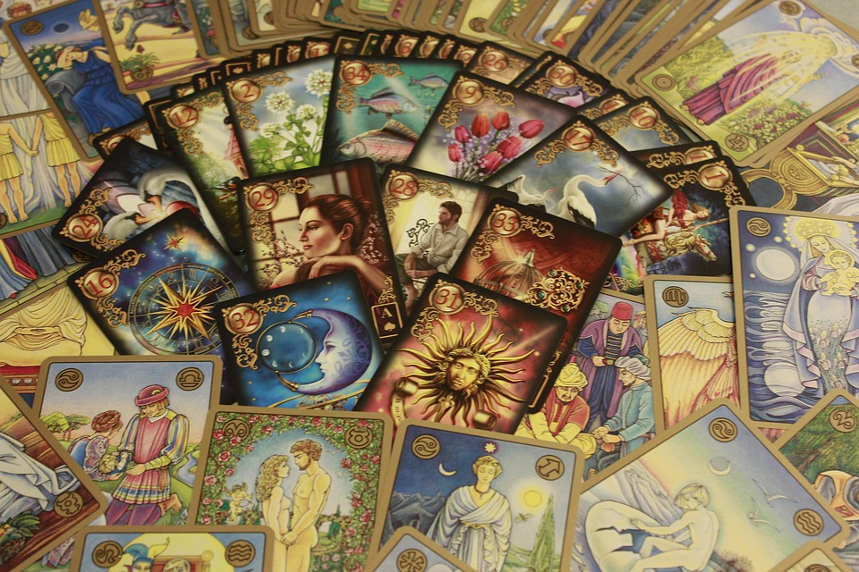 The Art of Combination: Mastering Tarot Card Pairings for Enhanced Readings