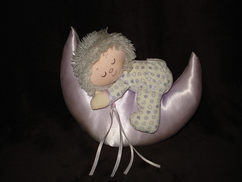 The Lunar Sleep Cycle: How to Sync Your Rest with the Moon’s Phases