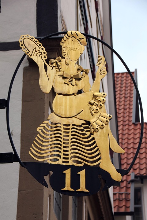 Synchronizing with the Universe: The Cosmic Significance of Numerology Number 2