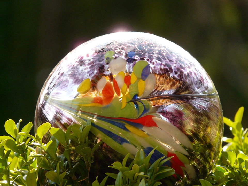 The Magic of Oracle Cards: How to Use Them for Manifestation and Mindfulness